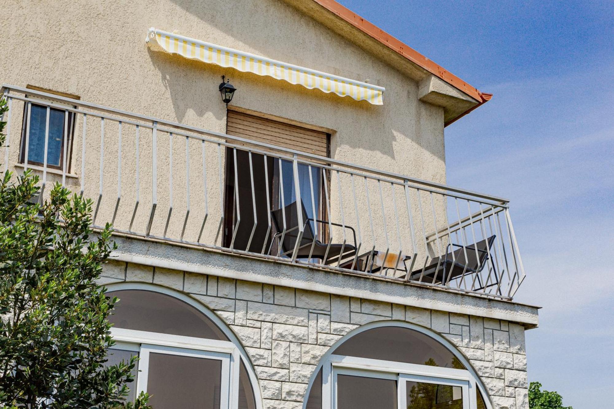Sea View Lighthouse With 170mbps Wifi And Sunny Balcony Apartma