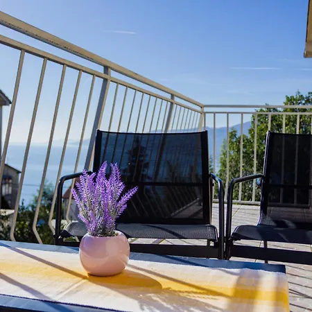 Sea View Apartment Lighthouse With 170Mbps Wifi And Sunny Balcony Kastav Exterior photo
