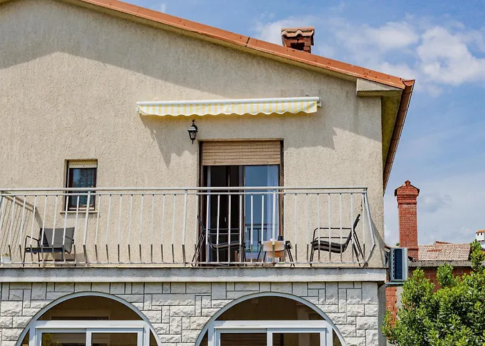 Sea View Apartment Lighthouse With 170Mbps Wifi And Sunny Balcony