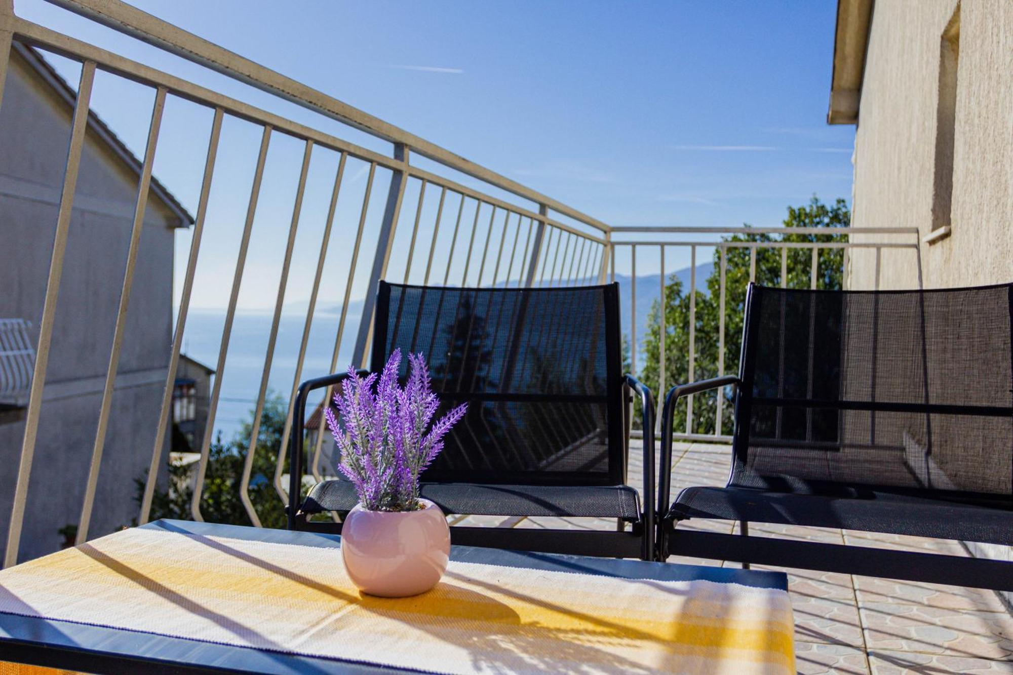 Sea View Lighthouse With 170mbps Wifi And Sunny Balcony
