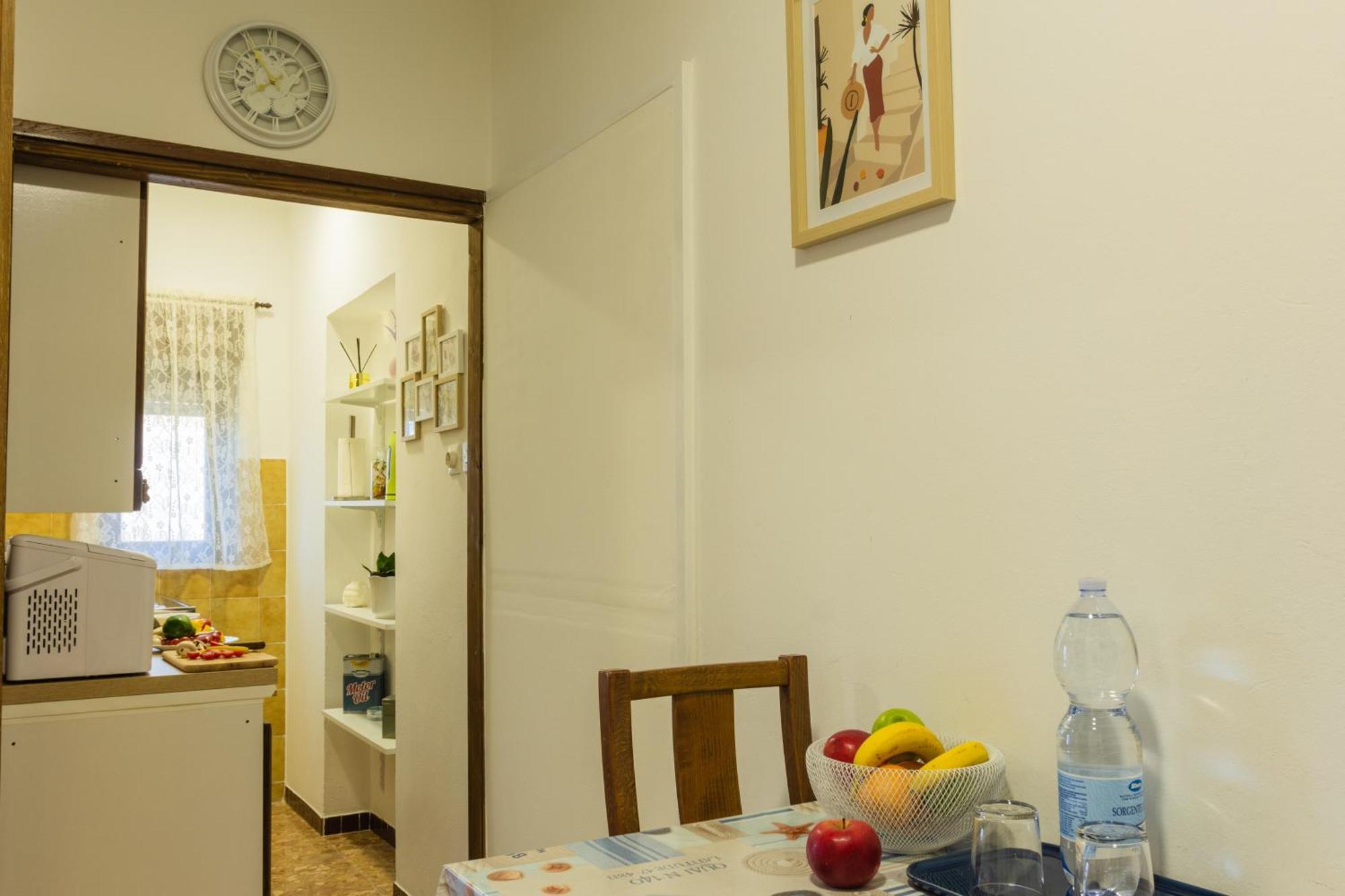Apartment Sea View Lighthouse With 170mbps Wifi And Sunny Balcony